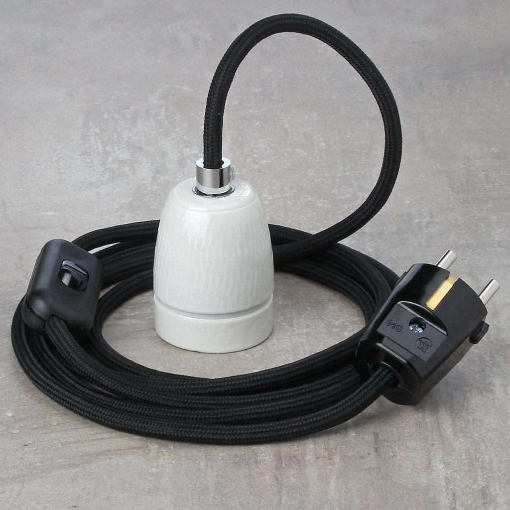 Textilkabel schwarz mit E27 Fassung Porzellan